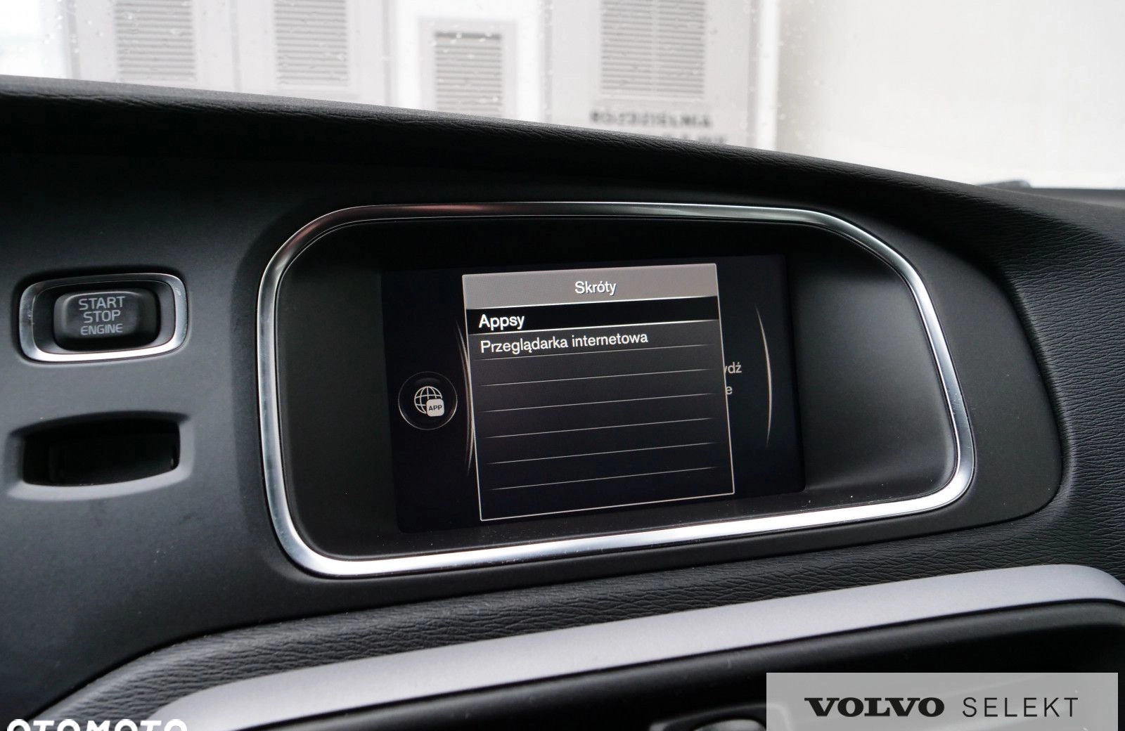 Volvo V40 cena 79900 przebieg: 63687, rok produkcji 2019 z Dukla małe 631